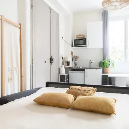 Comfortable Studio With Wifi In The Heart Of Apartment Paris